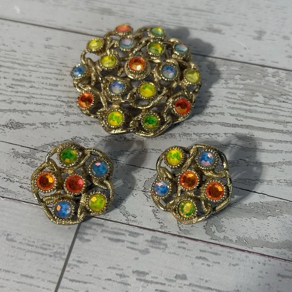 VTG SARAH COVENTRY Moon Lite Iridescent Rhinestone Brooch & Earrings Set UV Glow